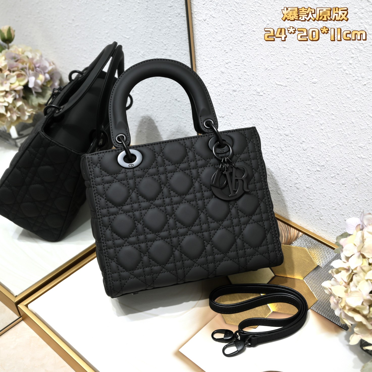 Medium Lady Dior Bag Black Matte 2022 LM071 24cm