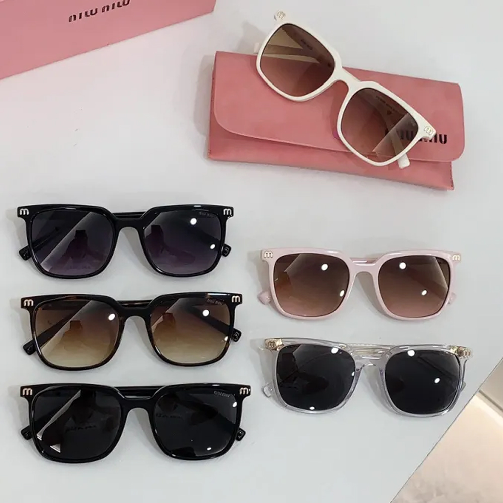Miu Miu Sunglasses VMU61ZS SM041