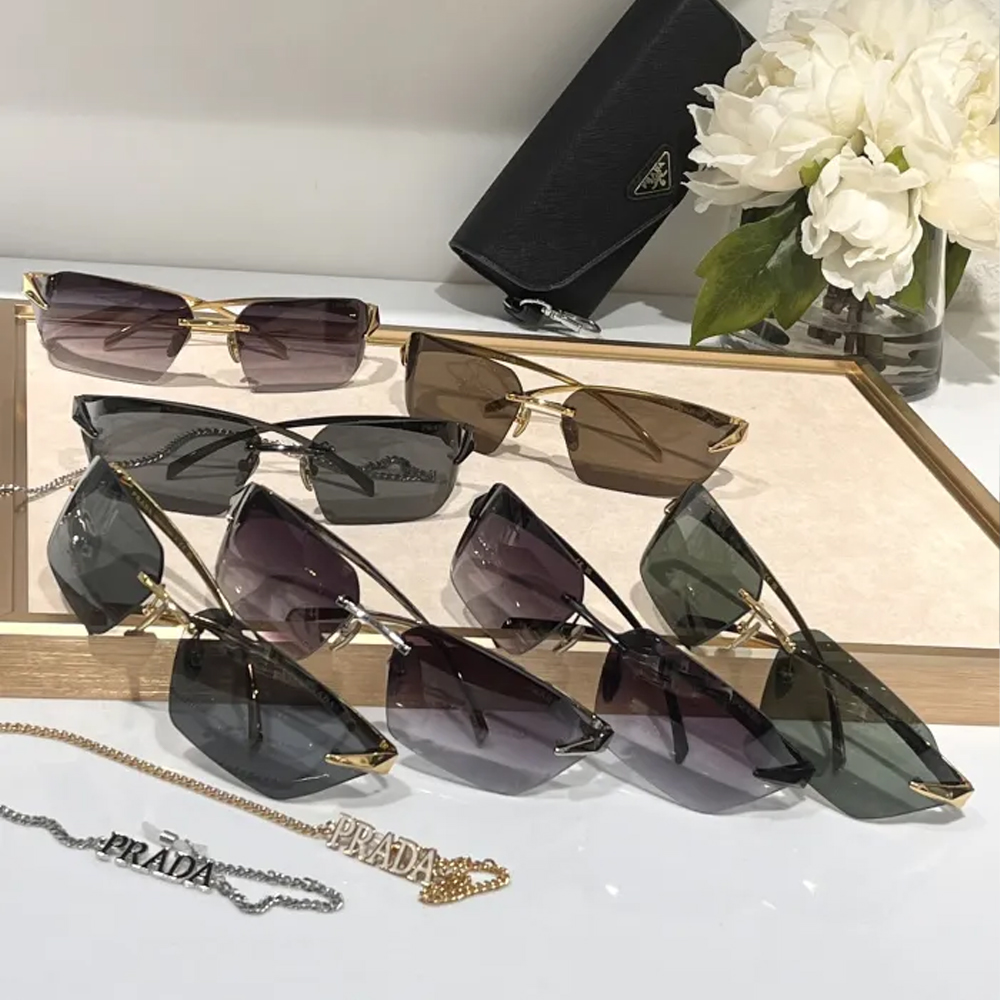 Prada Sunglasses SPRA56 SM051