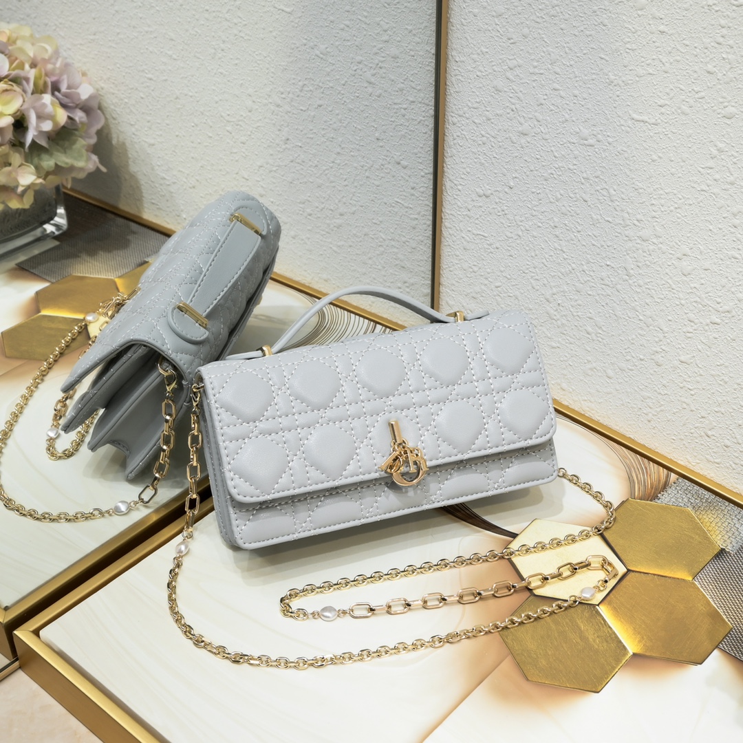 Miss Dior Mini Bag Gray sheep CD2023 XB071 21cm