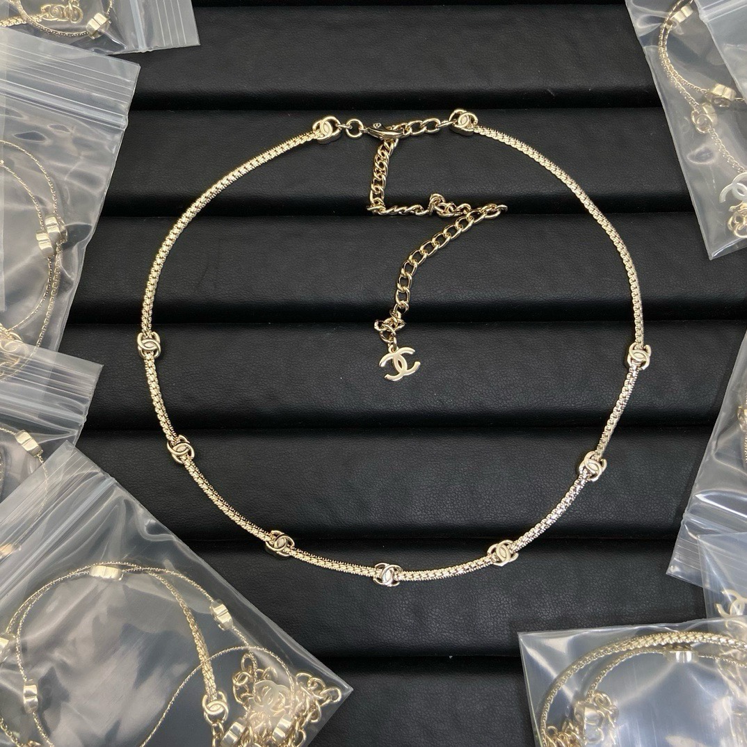Chanel Necklace 038