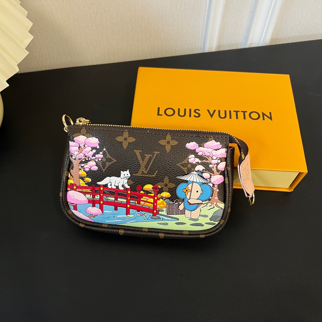 Louis Vuitton Multi Pochette Accessories Mini Bag Purse