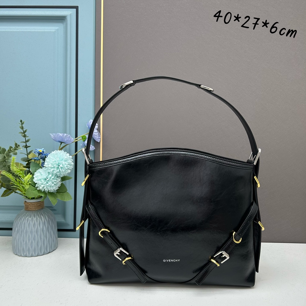 Medium Voyou Bag Black V666 LM022 40cm