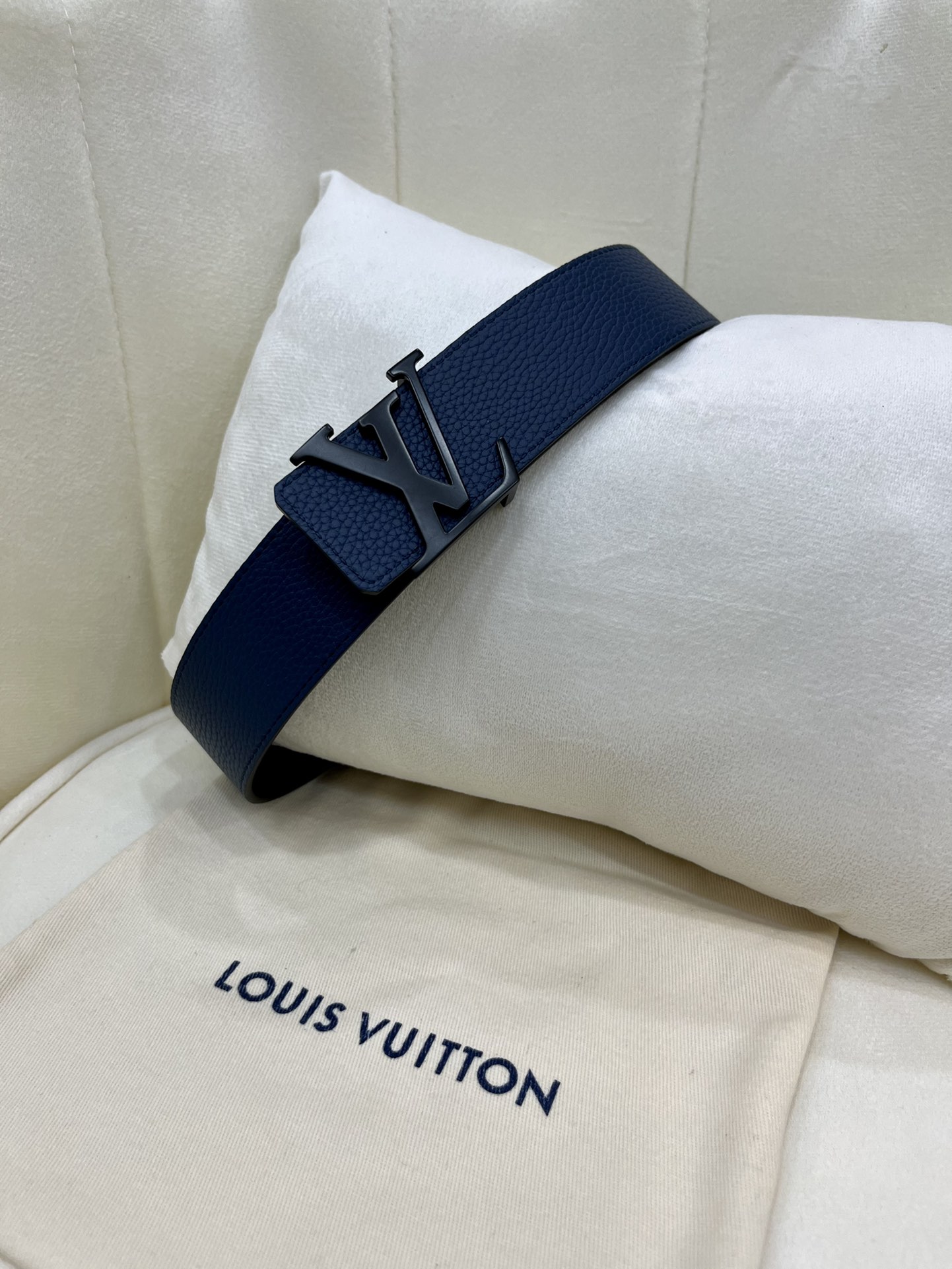 Louis Vuitton LV Leather Belts 1:1 Mirror Version
