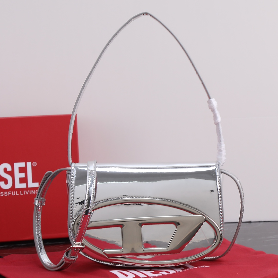 Diesel 1DR Shoulder Bag 521 LM09 20cm