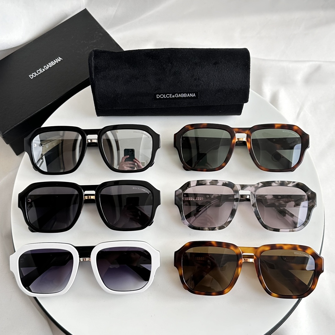 Dolce & Gabbana Sunglasses DG4464 SM051