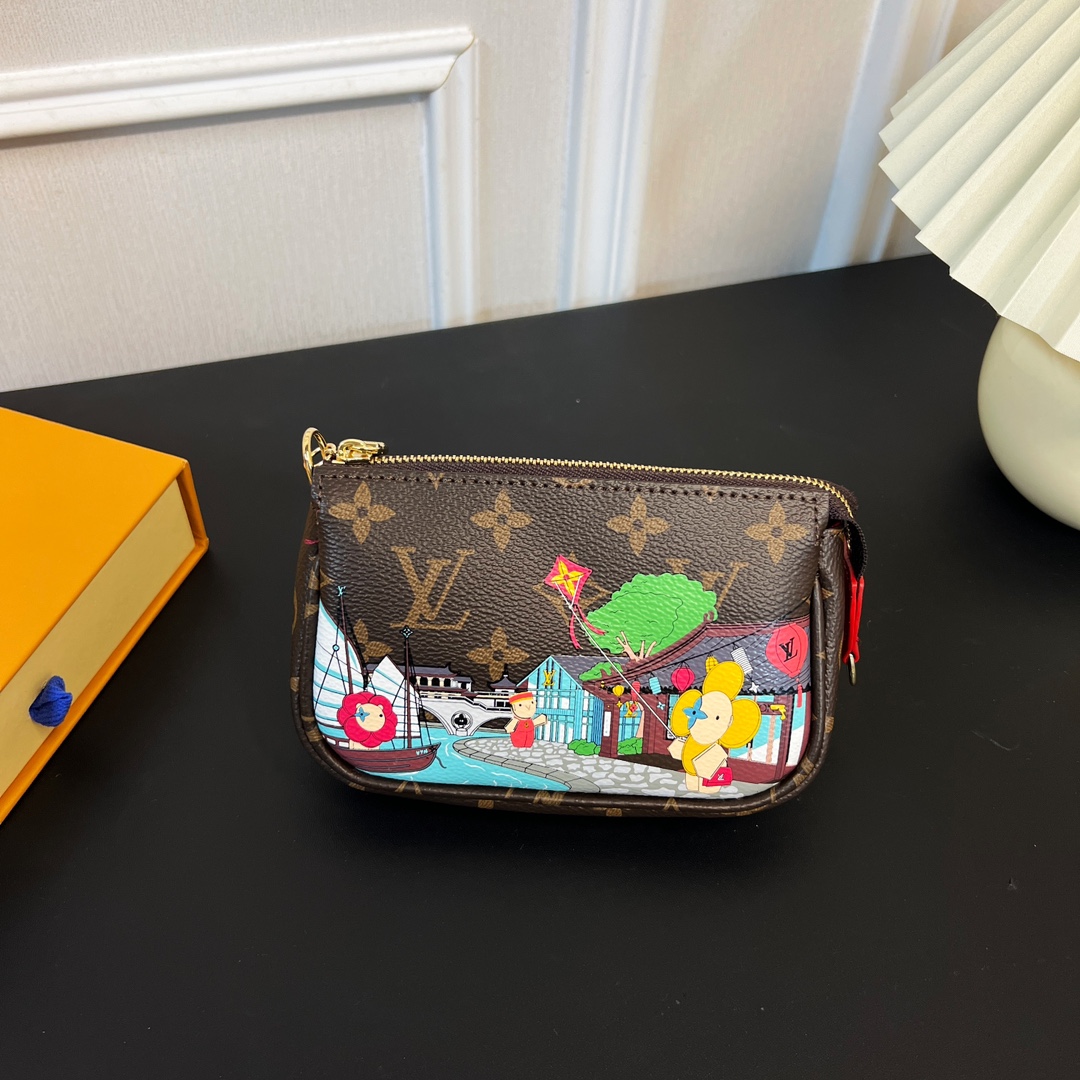 Louis Vuitton Multi Pochette Accessories Mini Bag Purse