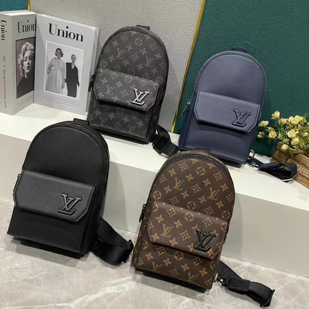 LV Pilot Slingbag M23736 XX061 20cm