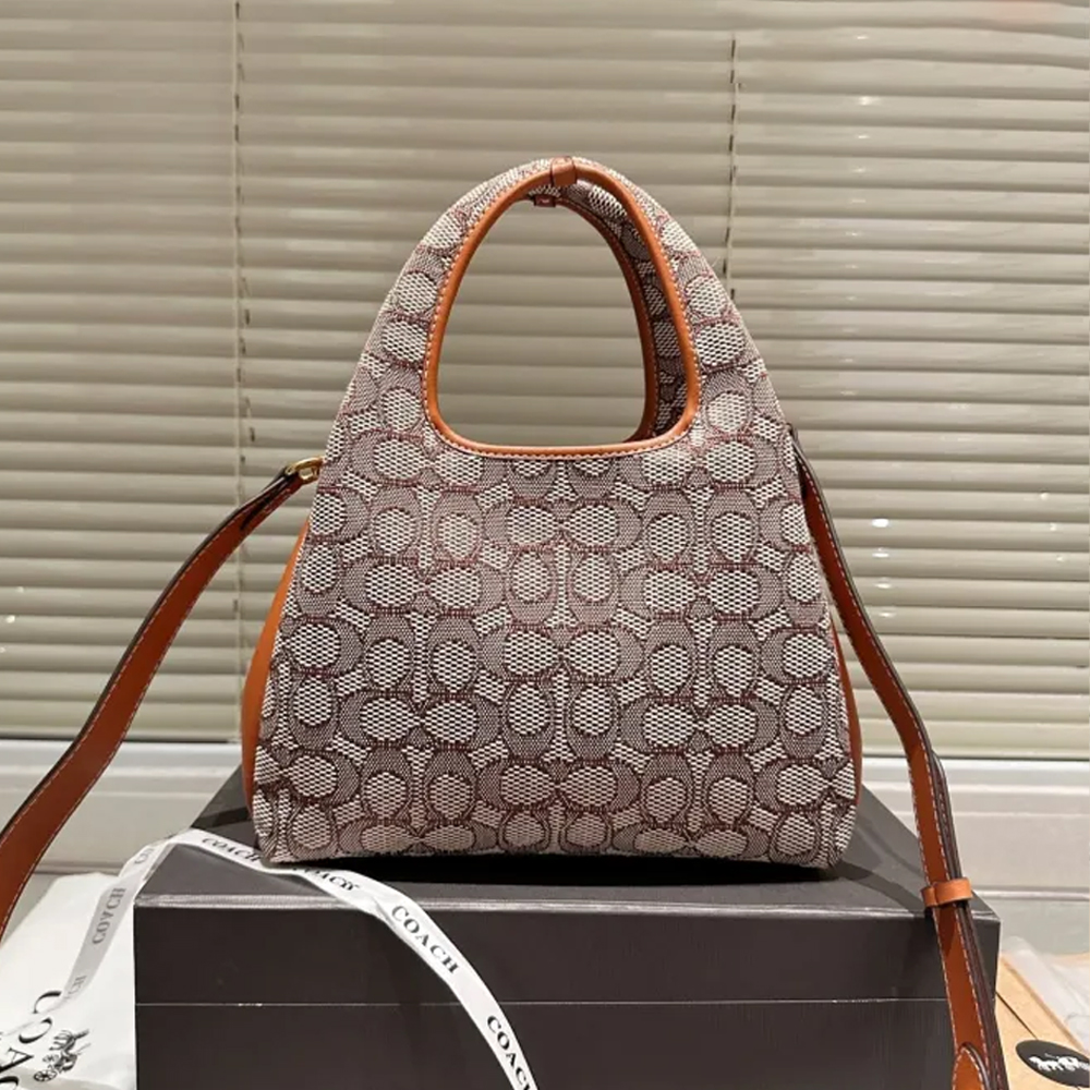 COACH LANA Shoulder Bag 017 LLS581 22cm