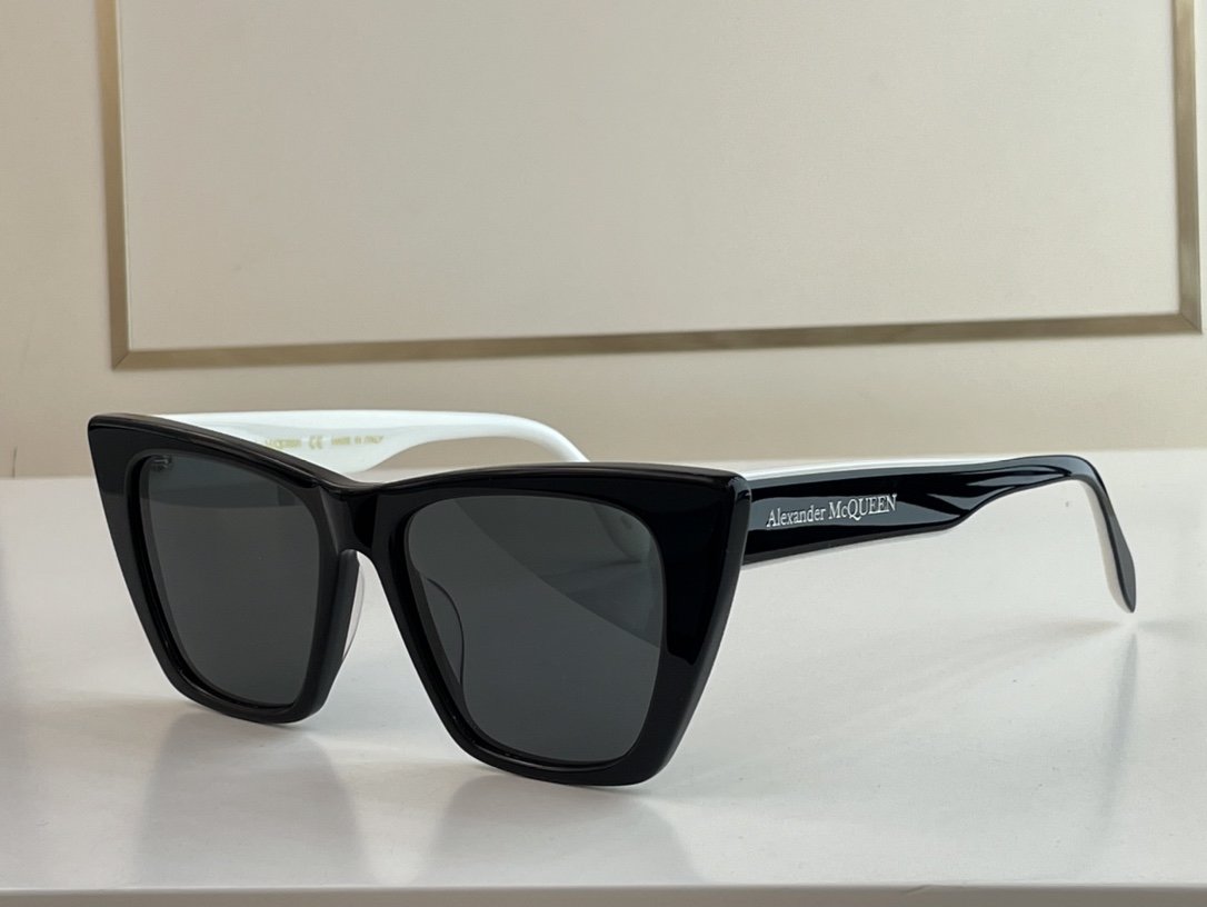 Alexander McQueen Sunglasses