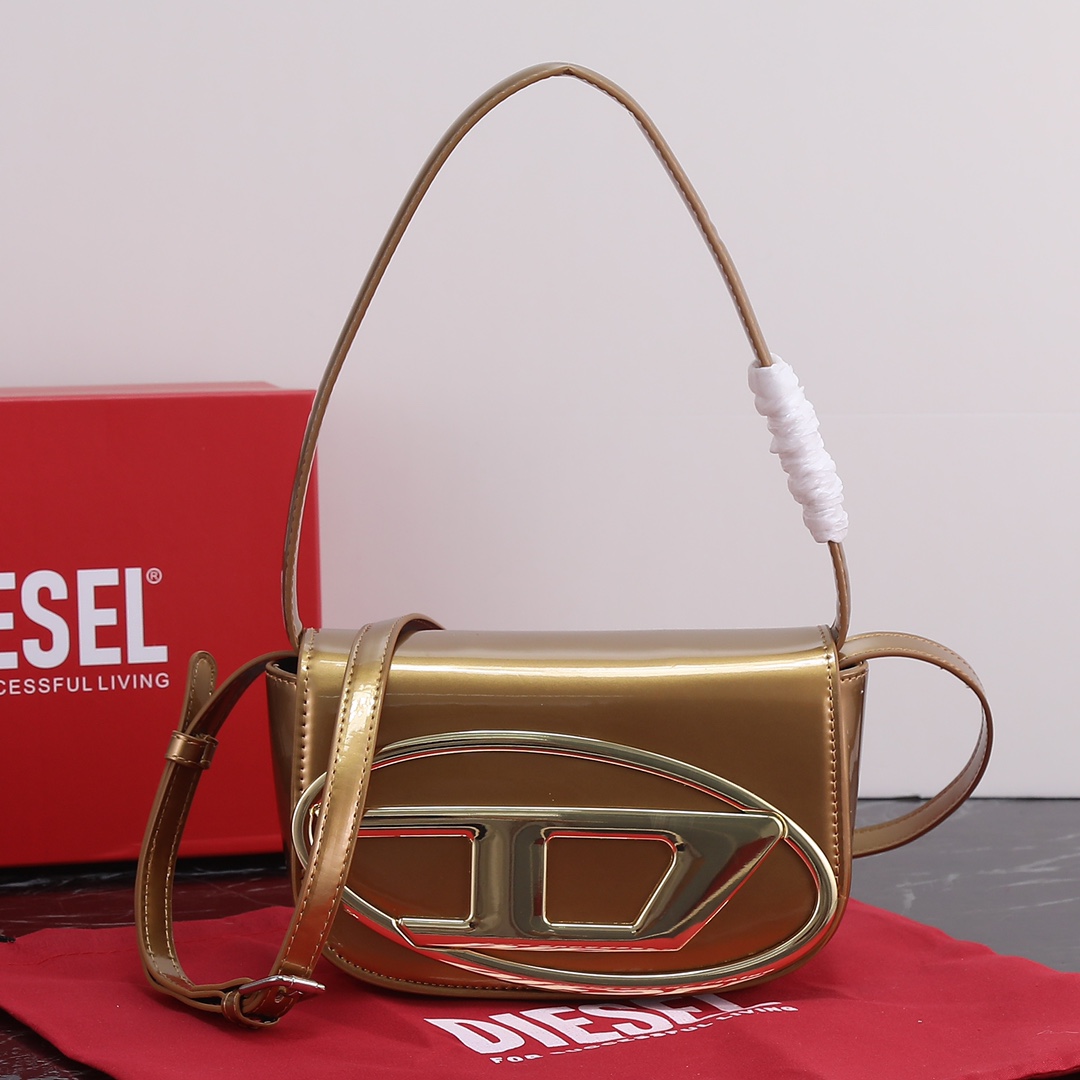 Diesel 1DR Shoulder Bag 521 LM09 20cm