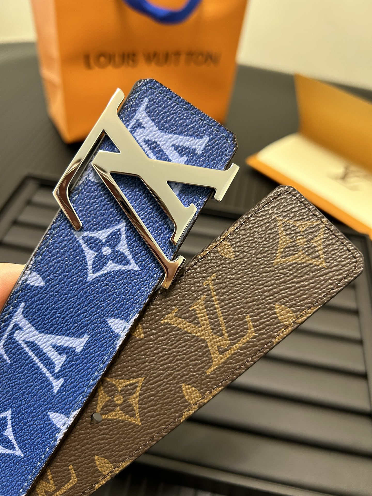 Louis Vuitton LV Leather Belts 1:1 Mirror Version