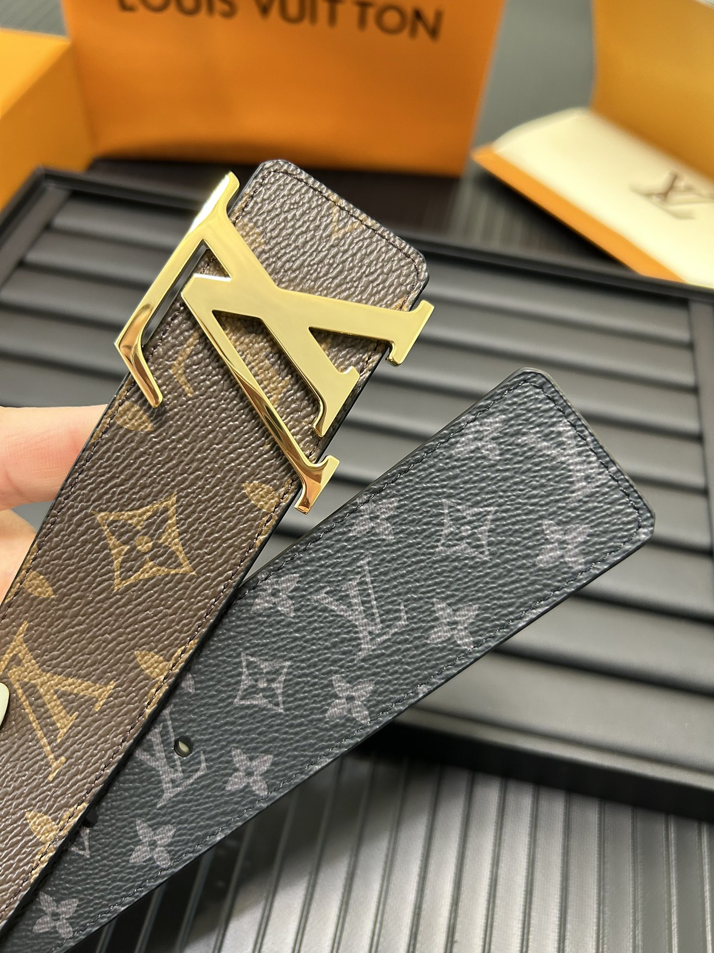 Louis Vuitton LV Leather Belts 1:1 Mirror Version