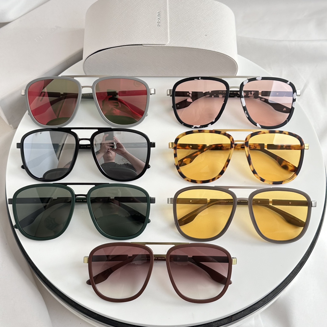 Prada Sunglasses SPR50YS SM061