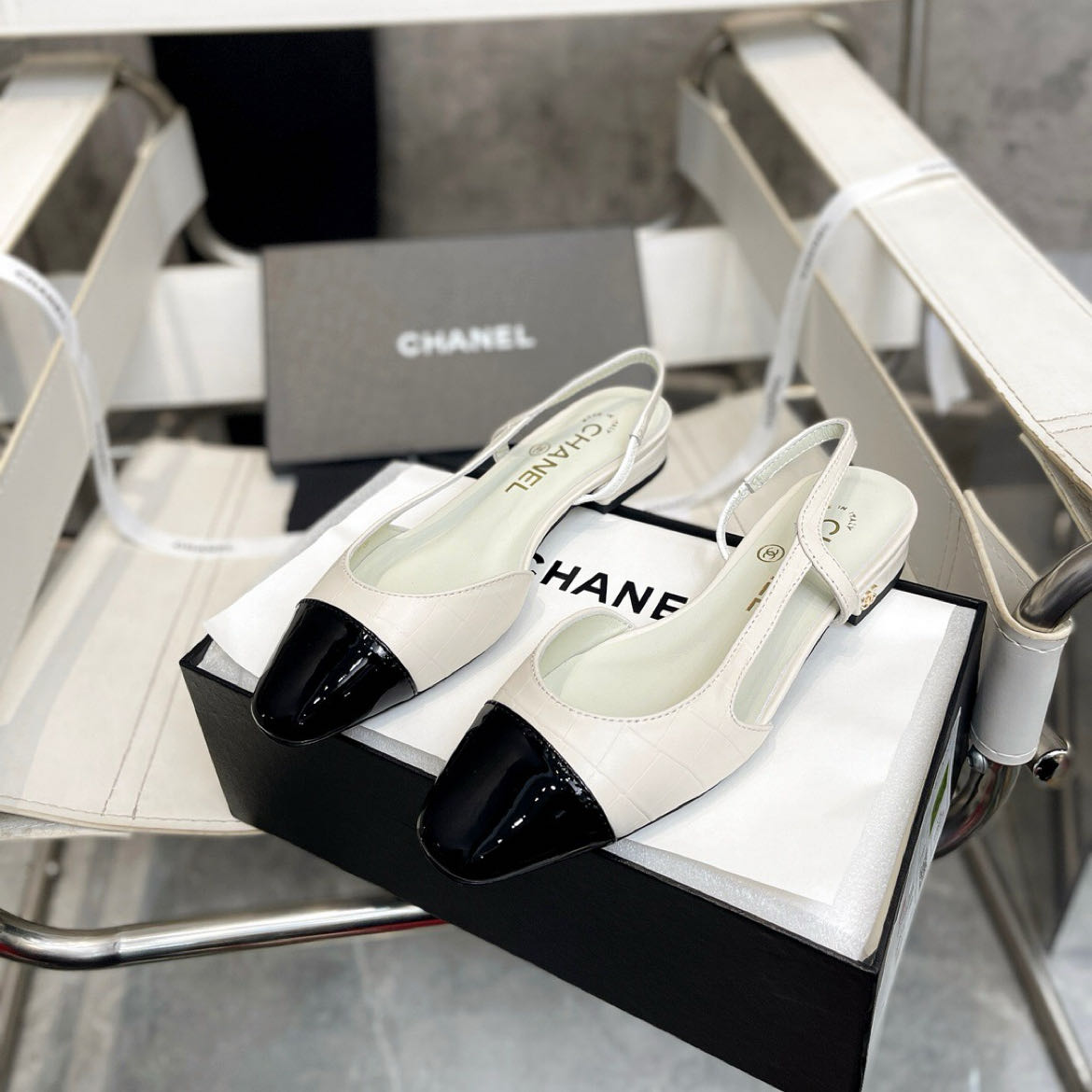 Chanel shoes 052 HL052