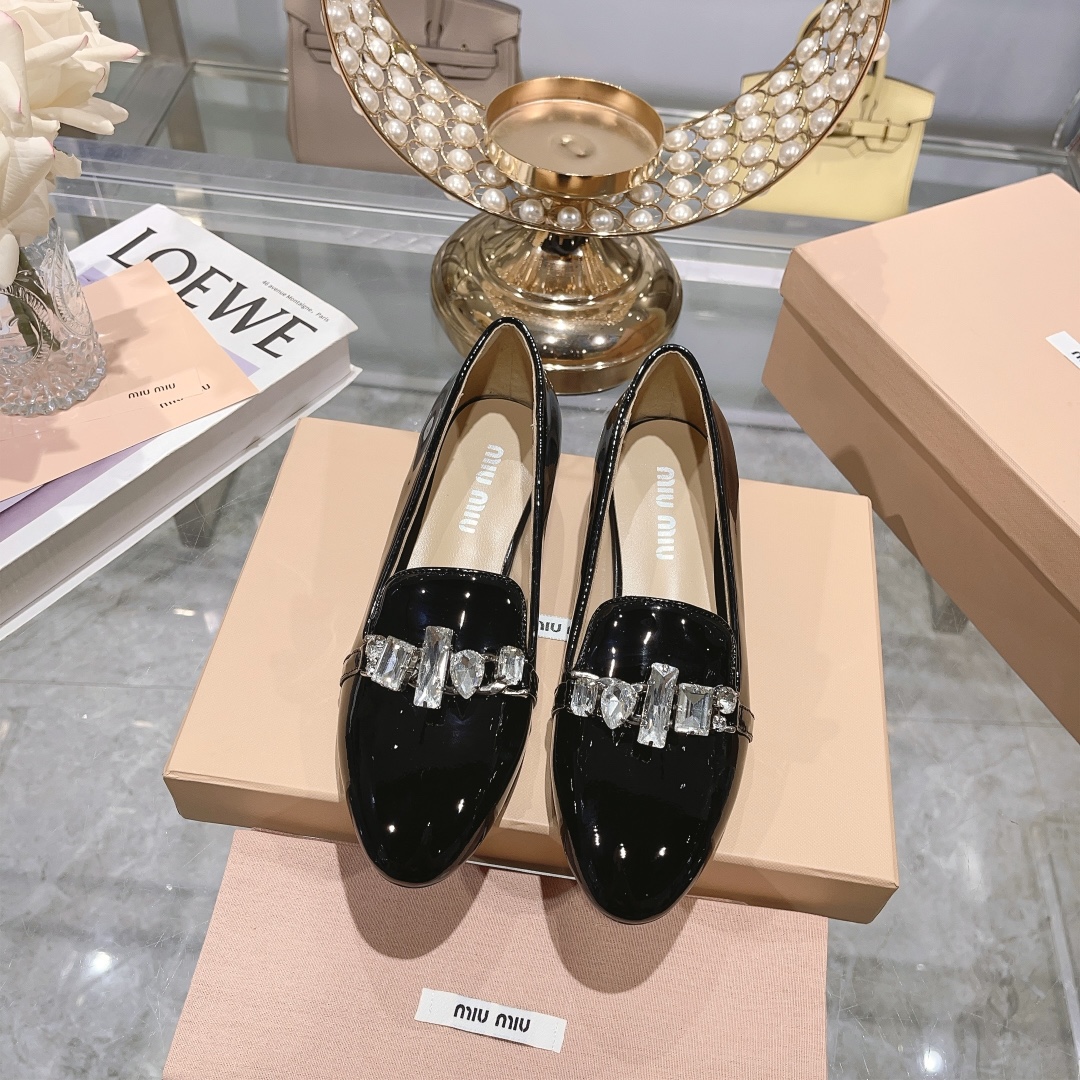 Miu Miu 005 Casual shoes XM092