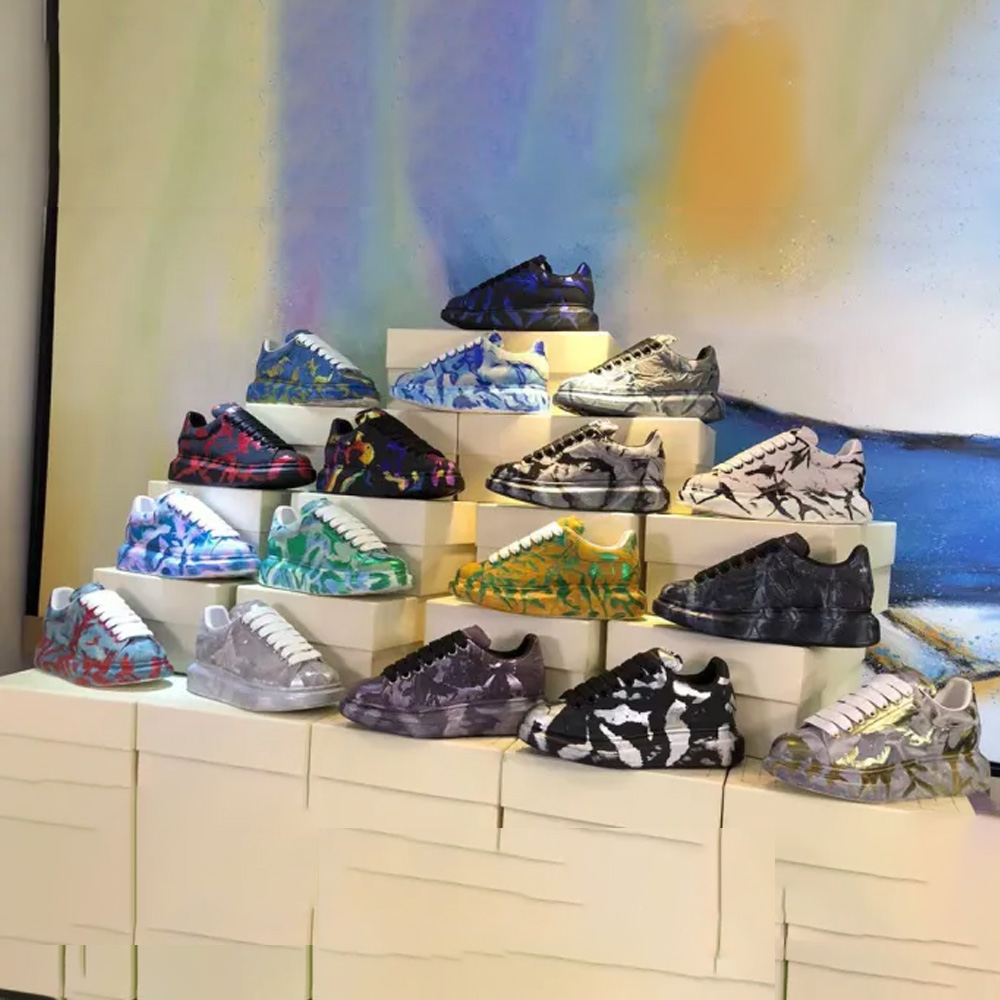 Alexander McQUEEN 002 Casual shoes XM 063 02