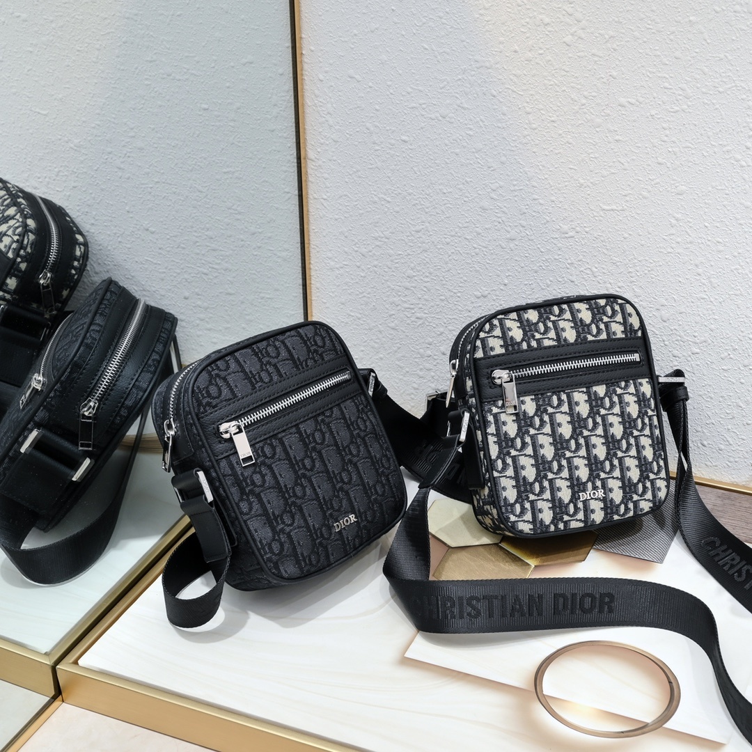 Dior Messenger Bag 1044 LM091 14.5cm