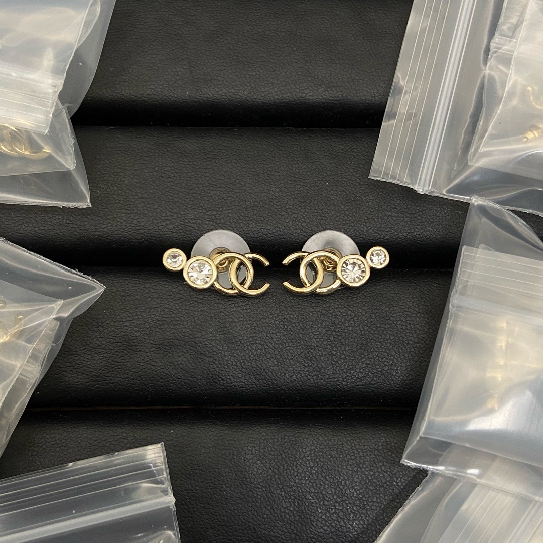 Chanel Earring 070