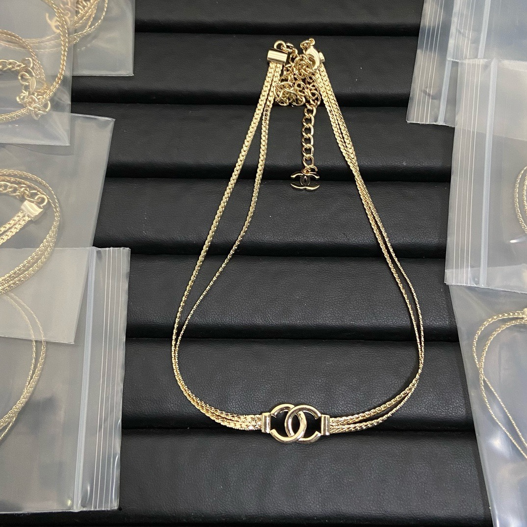 Chanel Necklace 033