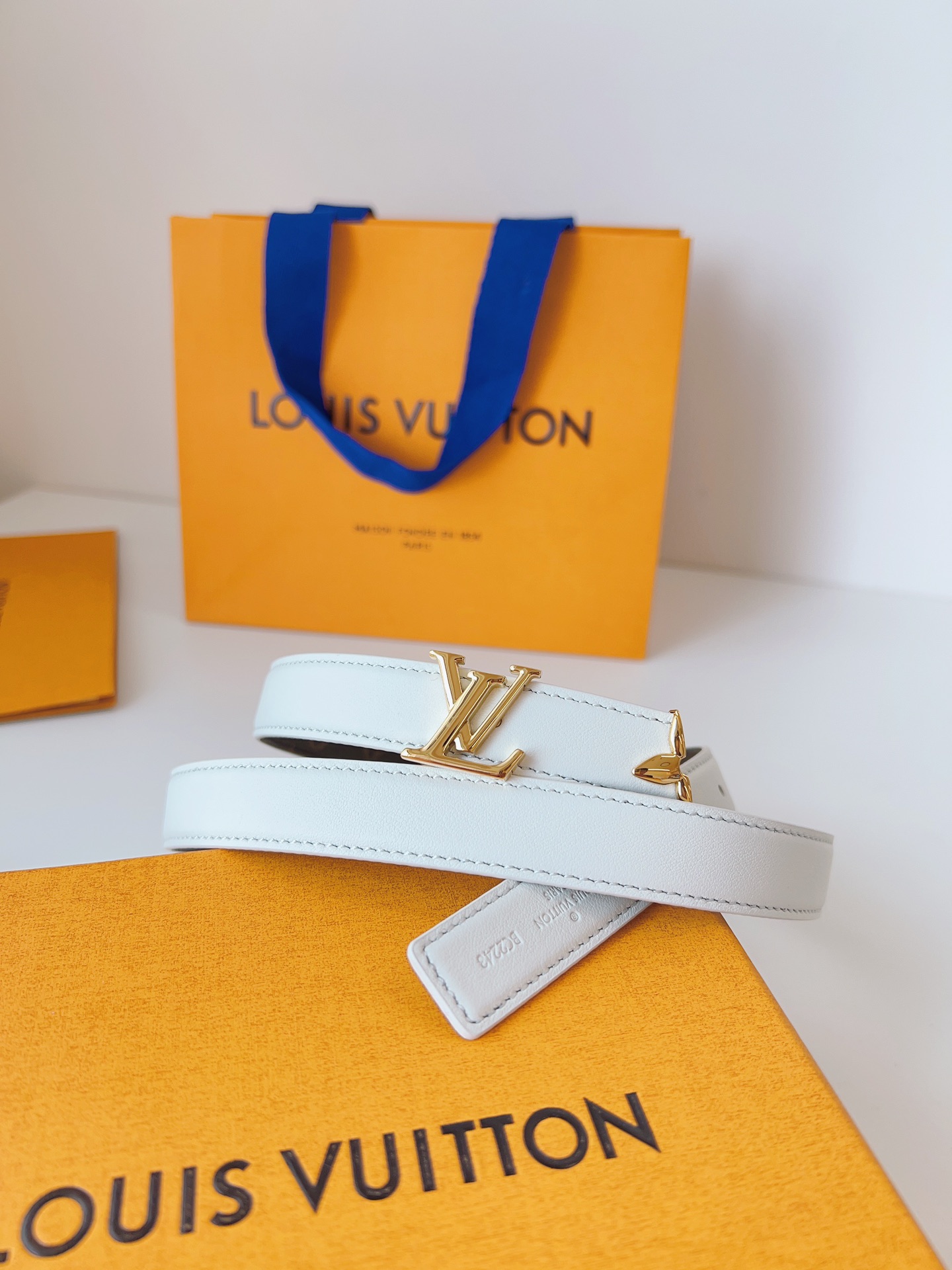 Louis Vuitton LV Leather Belts 1:1 Mirror Version