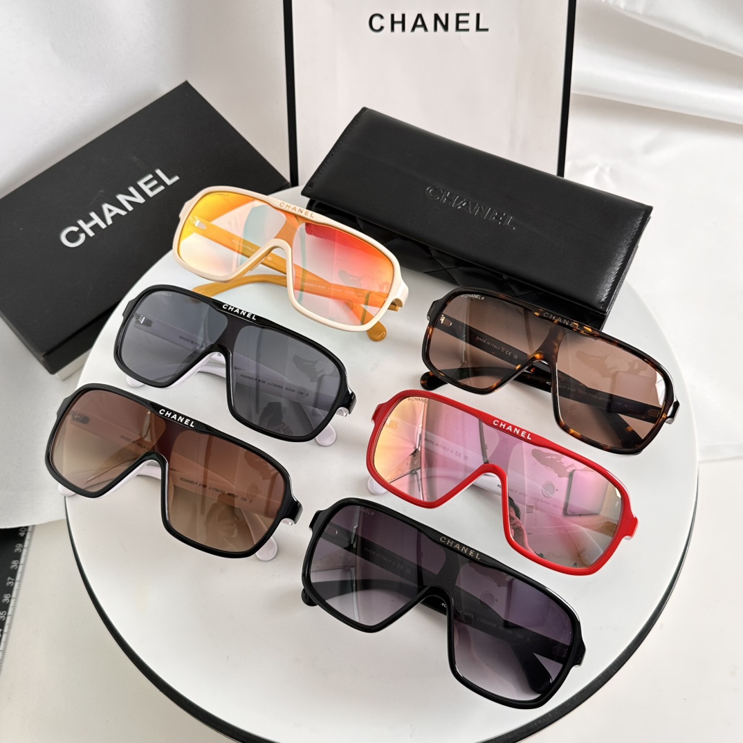 Chanel Sunglasses 9158 SM031