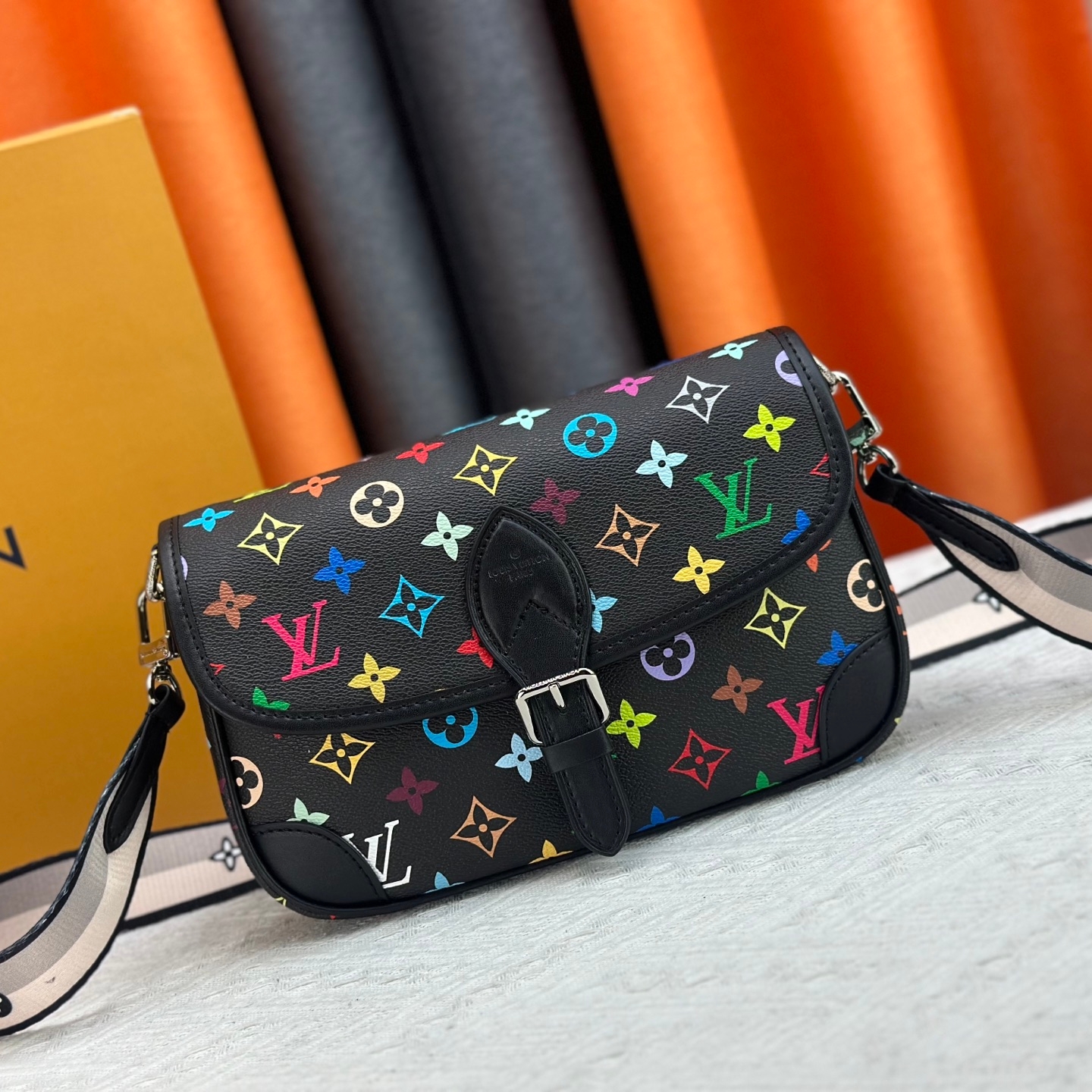 Louis Vuitton DIANE Handbag M46386 M46388