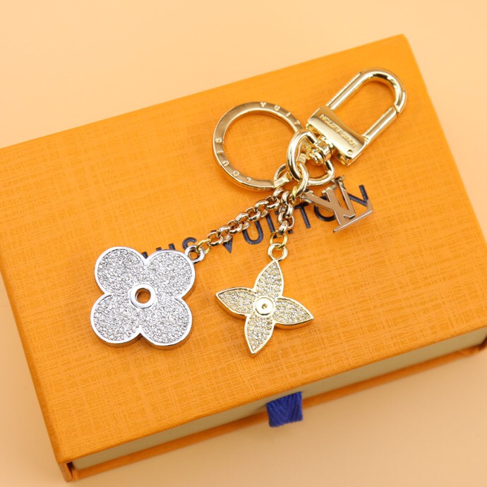 LV Fleur de Monogram Bag Charm M64265 YY58