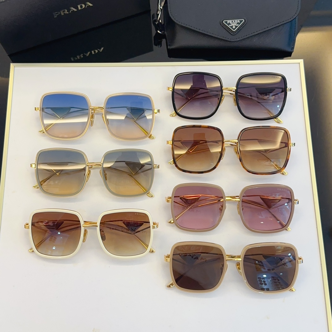 Prada Sunglasses SPR20W SM051