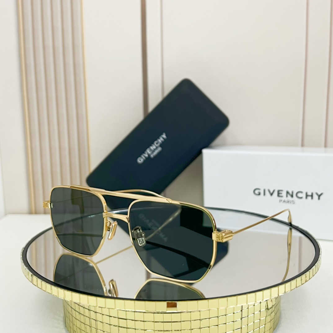 Givenchy Sunglasses GV40041U SM051