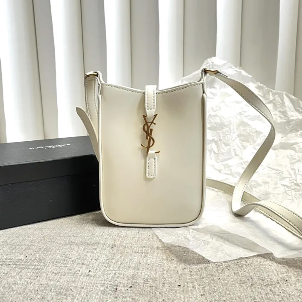 LE 5 � 7 Mini Hobo Bag White 735214 LM021 13cm