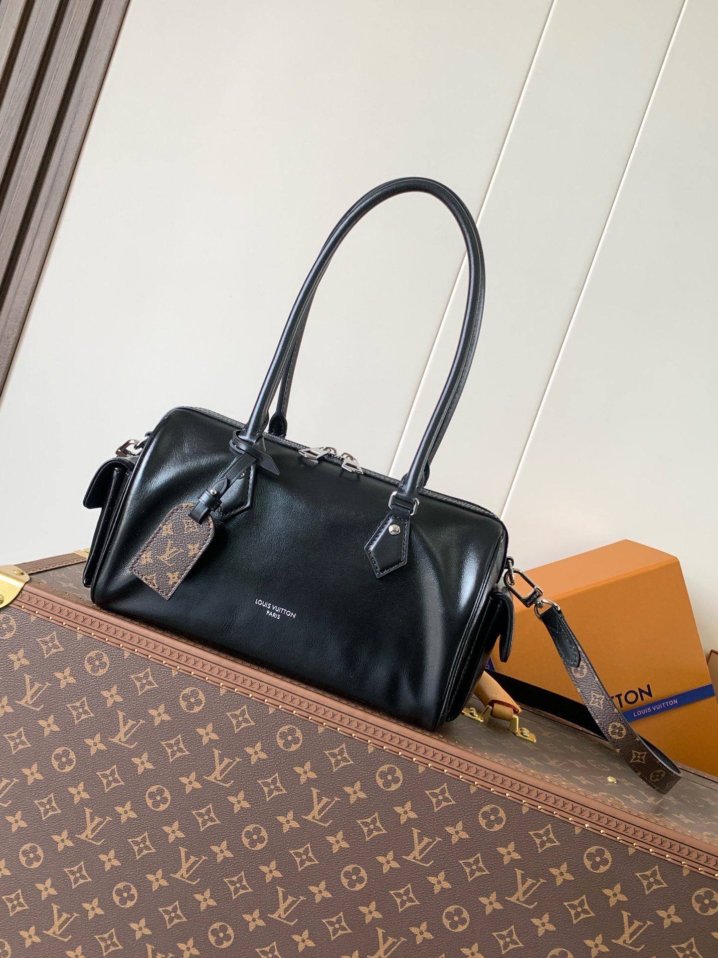 Louis Vuitton Speedy Cargo Vibe Handbag