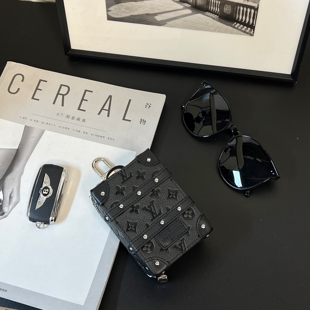 Louis Vuitton Micro Bag Leather Keychain Pendant Accessories