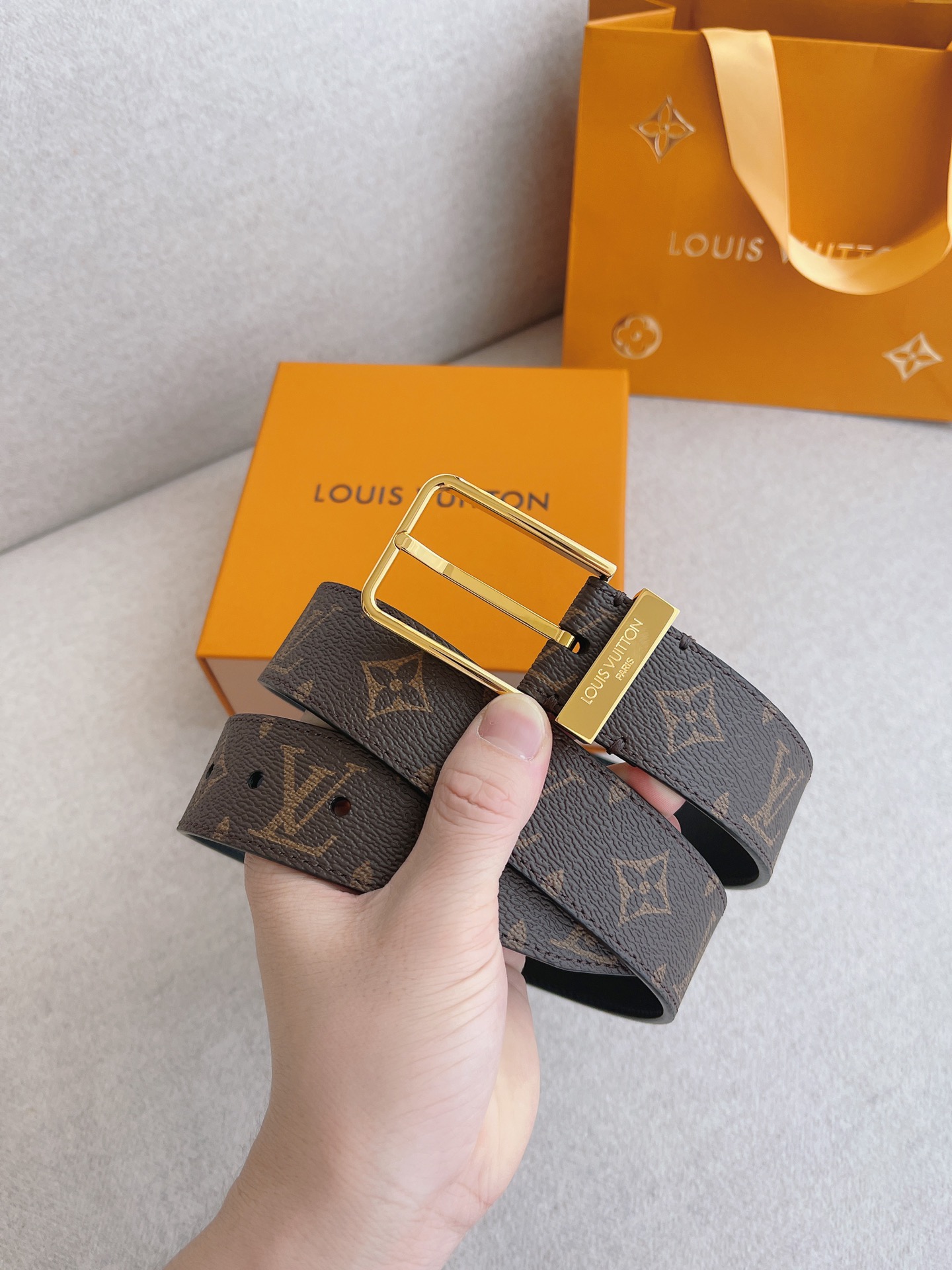 Louis Vuitton LV Leather Belts 1:1 Mirror Version
