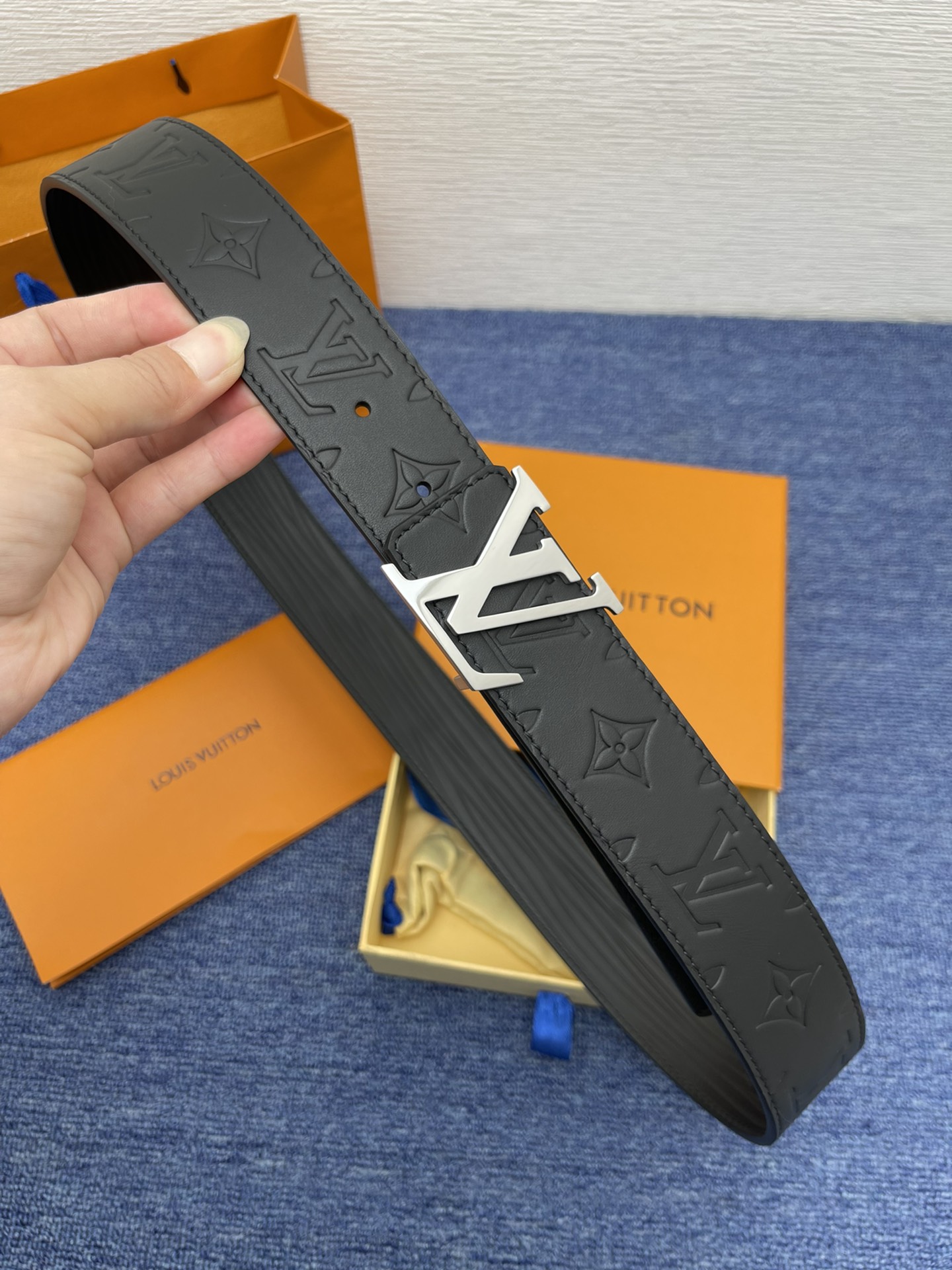 Louis Vuitton LV Leather Belts 1:1 Mirror Version