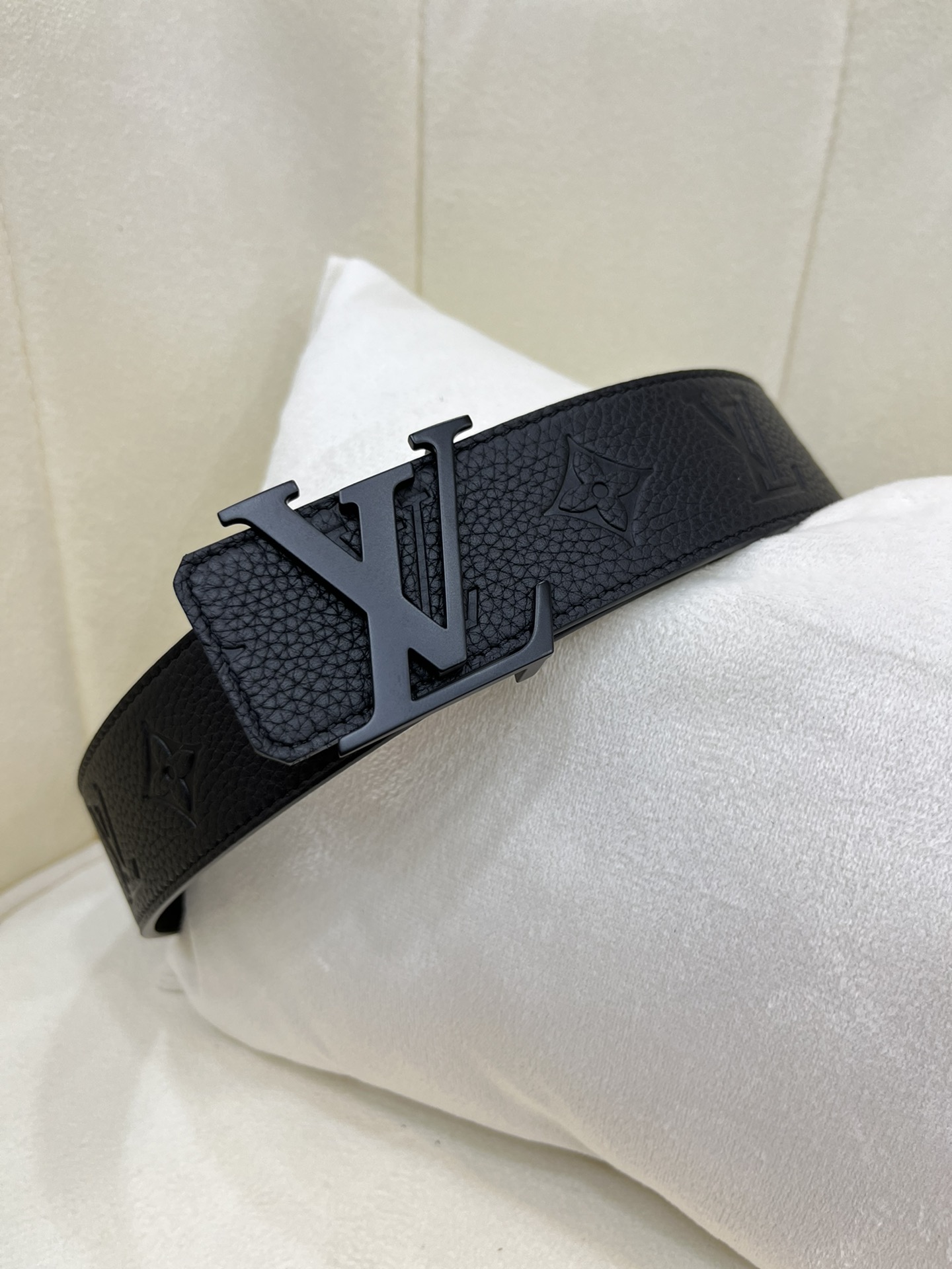 Louis Vuitton LV Leather Belts 1:1 Mirror Version