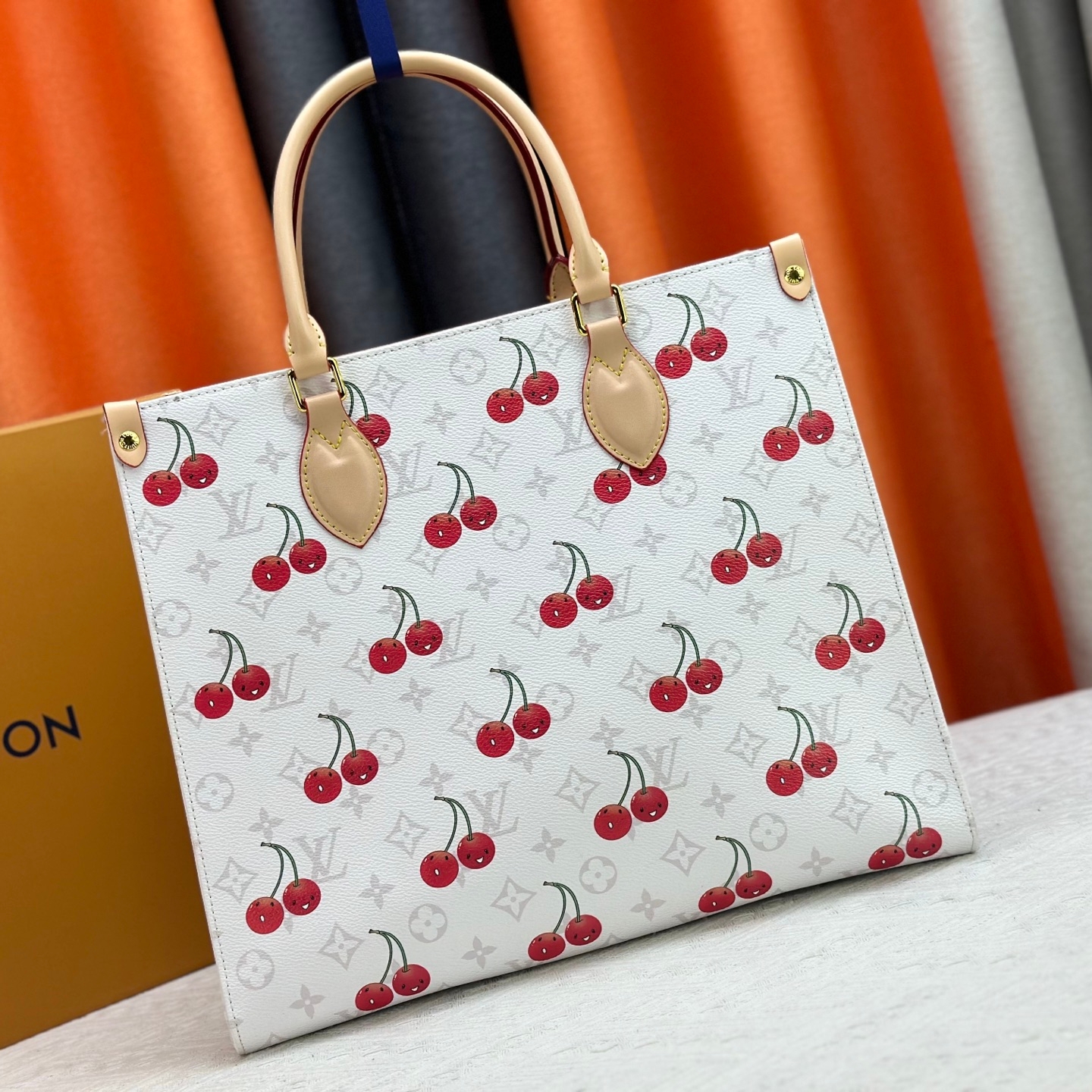 Louis Vuitton Onthego Medium Handbag M45039