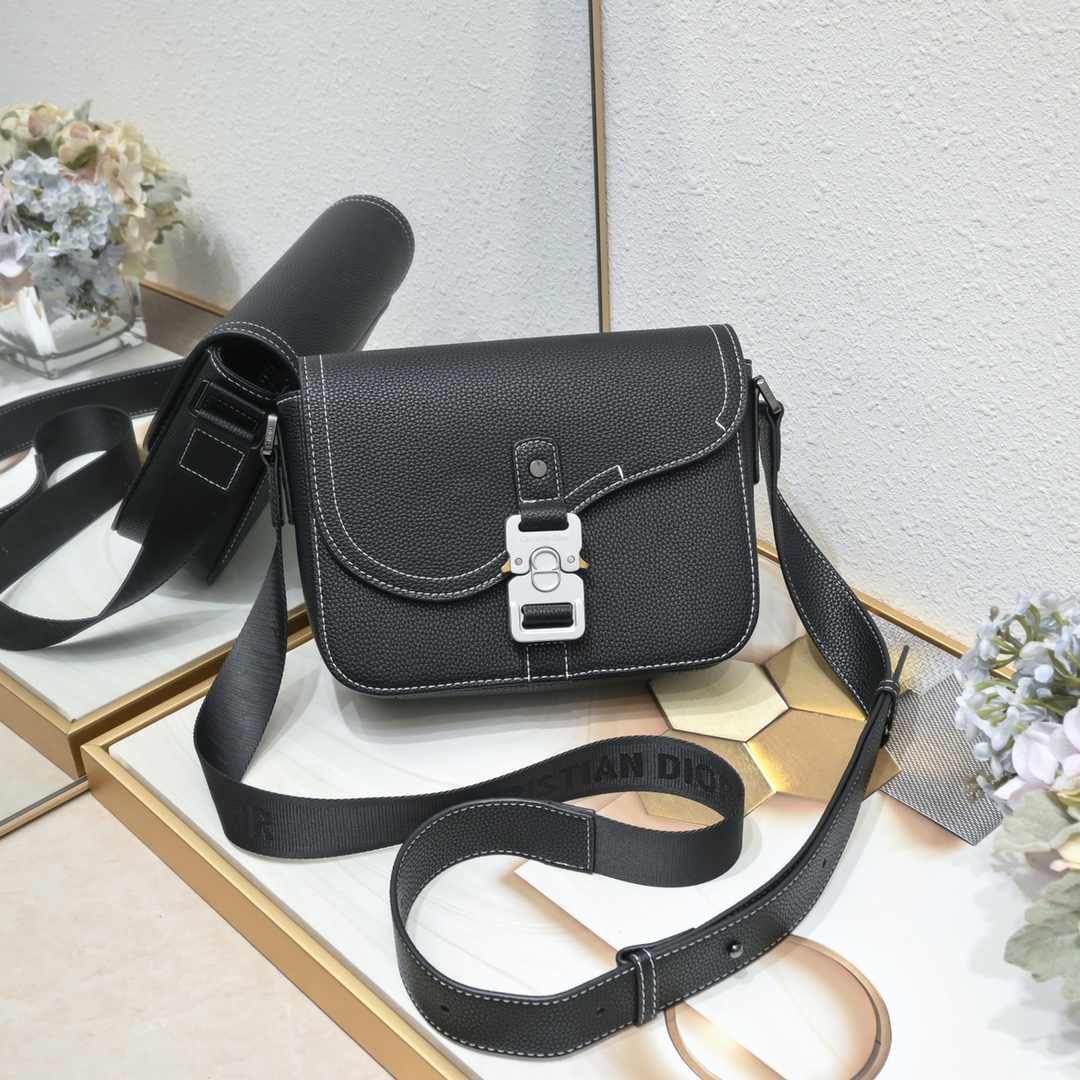 Dior Mini Saddle Bag With Strap 9911 XB032 23cm