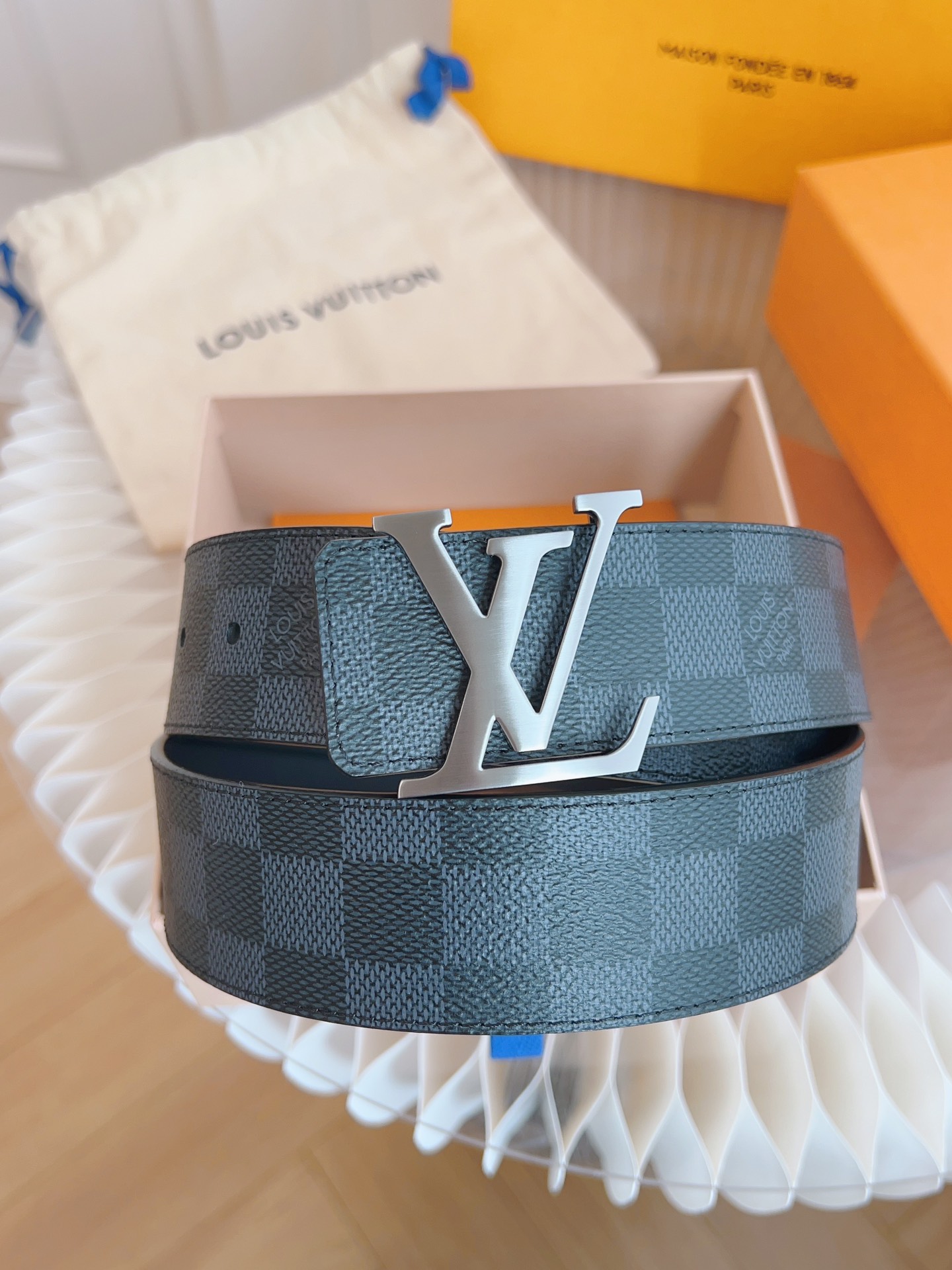Louis Vuitton LV Leather Belts 1:1 Mirror Version