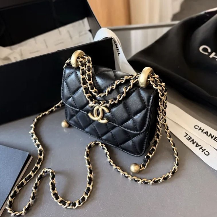 Chanel Shoulder Bag 042 DB541 11cm