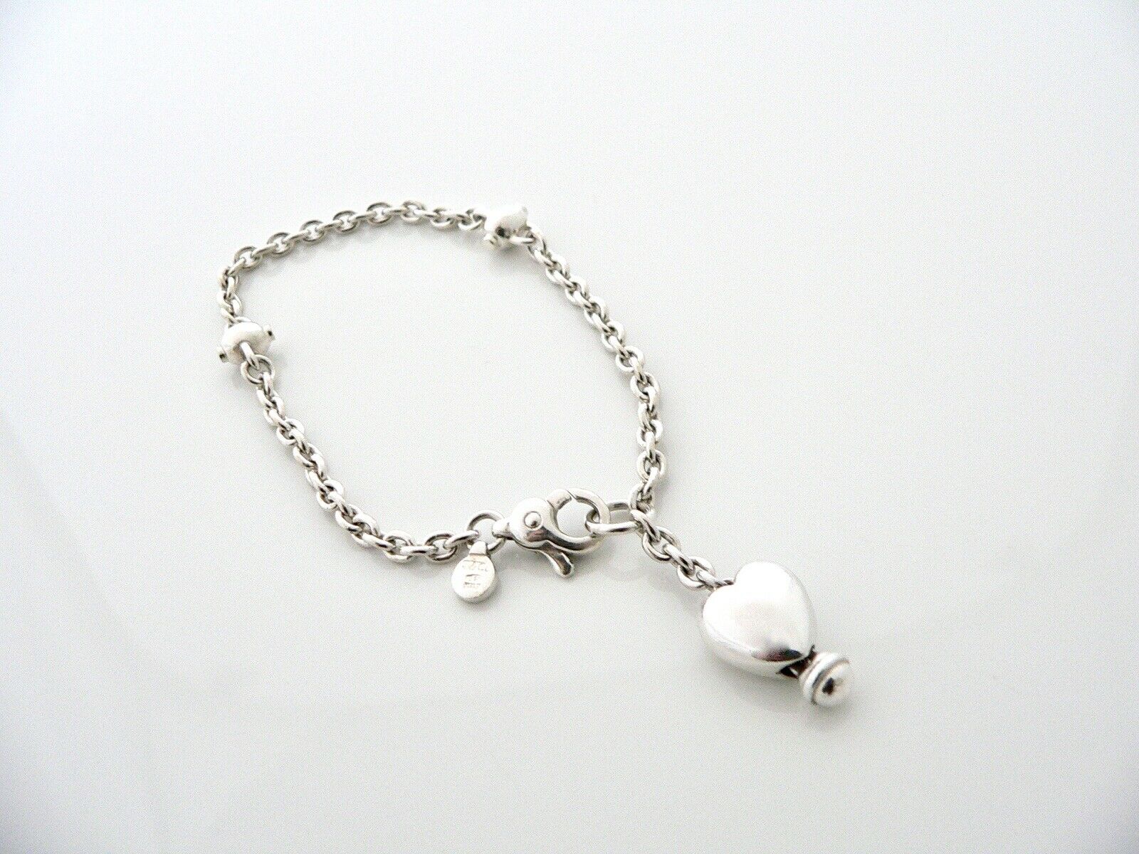 Tiffany & Co Silver Heart Dangle Dangling Bracelet Bangle 7 Inch Gift Pouch Love