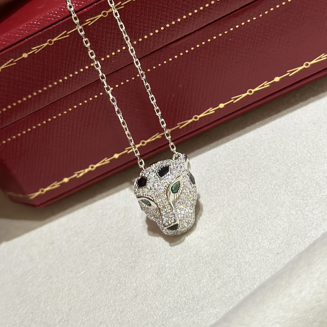 Cartier Necklace 009