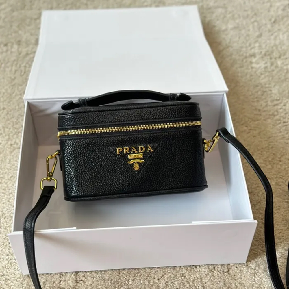 Prada Cosmetic Bag 001 DB561 20cm