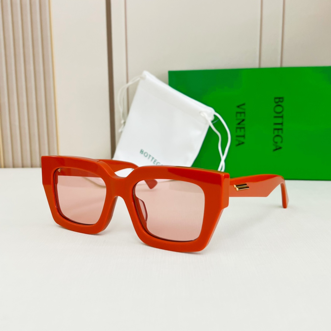 Bottega Veneta Sunglasses BV1212S SM051