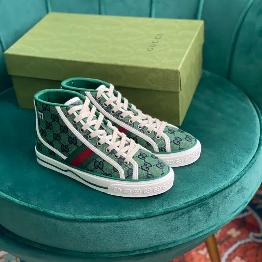 Gucci 019 Casual shoes XM082