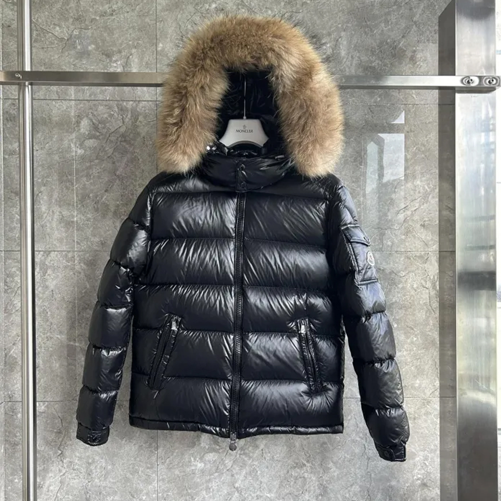 Moncler Down Jacket M93 FYZ005