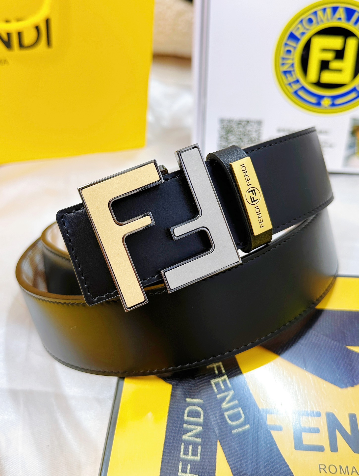 Fendi Leather Belts 1:1 Mirror Version