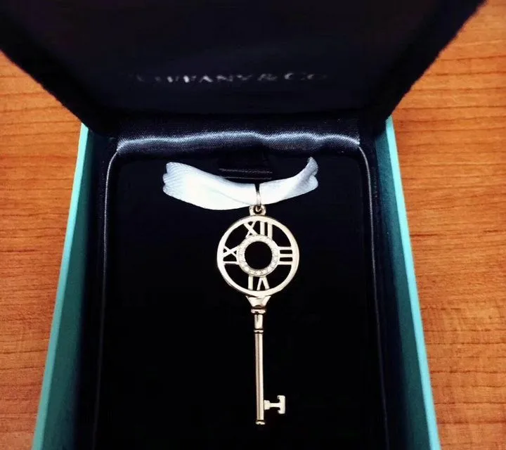 Tiffany Atlas Keys Silver/Pink Gold Pendant Necklace Studded Wholesale GRP09003/GRP08994