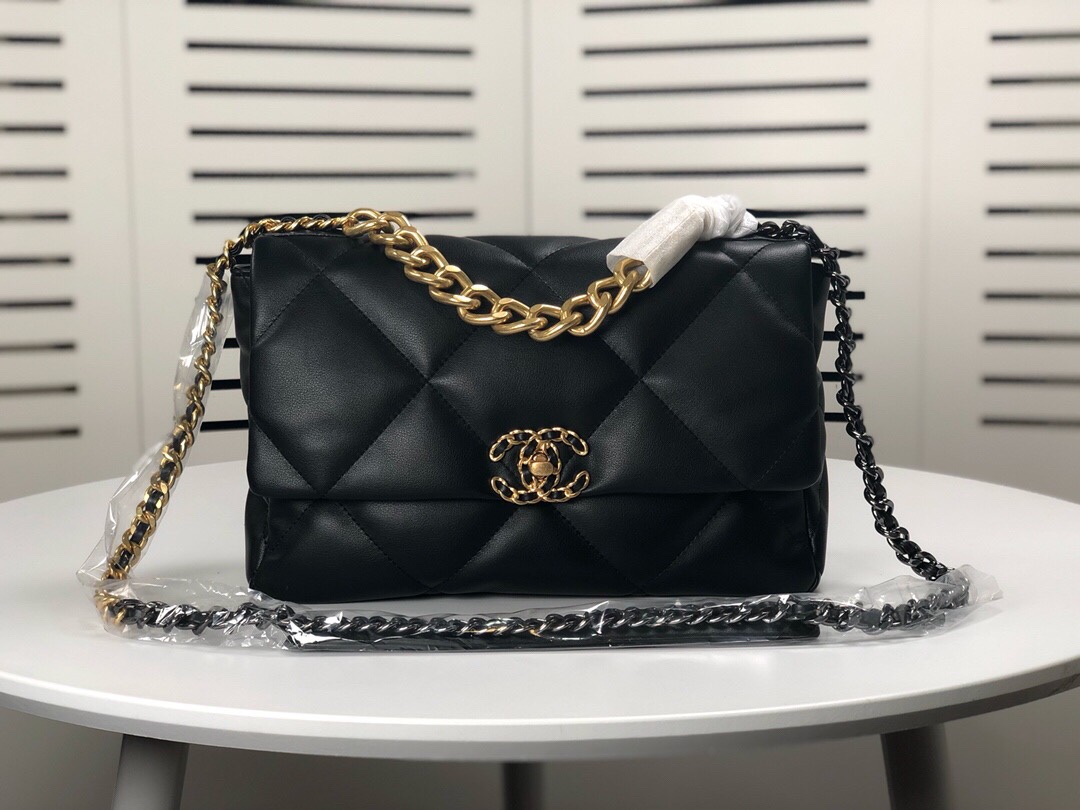 Chanel Lambskin Quilted Medium19 Flap Shoulder Bag Handbag