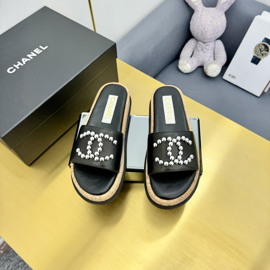 Chanel Shoes Beach women's slippers